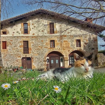 Casa Rural Areano Guest House Escoriaza Exterior photo