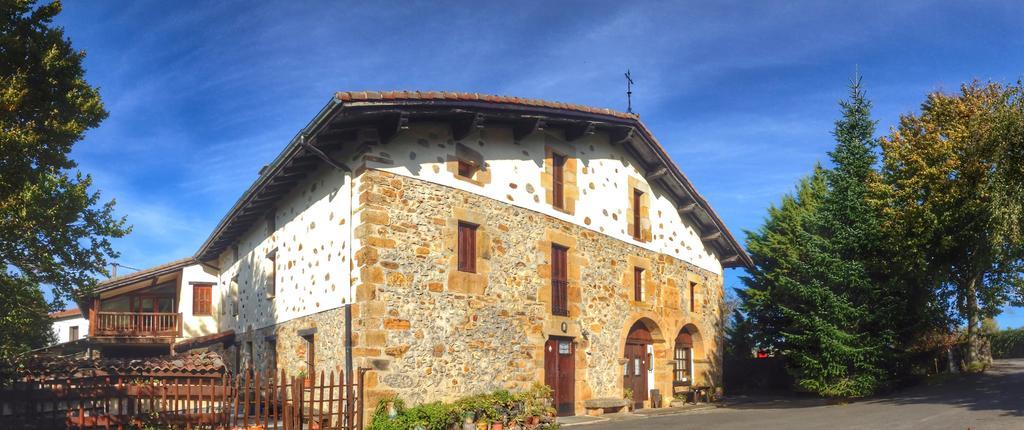 Casa Rural Areano Guest House Escoriaza Exterior photo